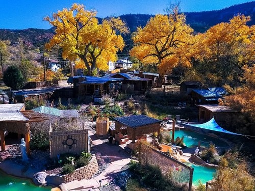 The best hot springs near Albuquerque are located in the Jemez Mountains.