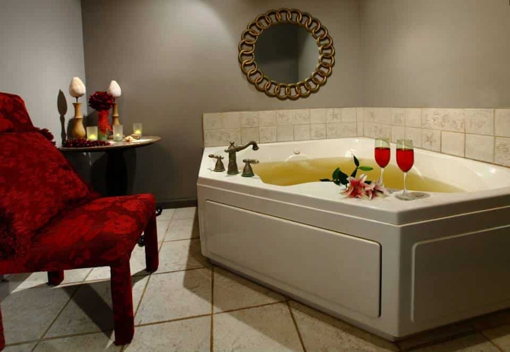 The Medbery Inn & Spa in Ballston Spa, New York offers custom spa packages to suit every need and budget.